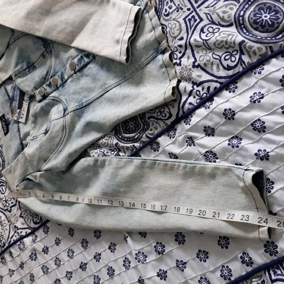 NWT Thrill Medium Novelty Acid Wash Dirty Blue Bustier Denim Jean Jacket - Picture 7 of 17